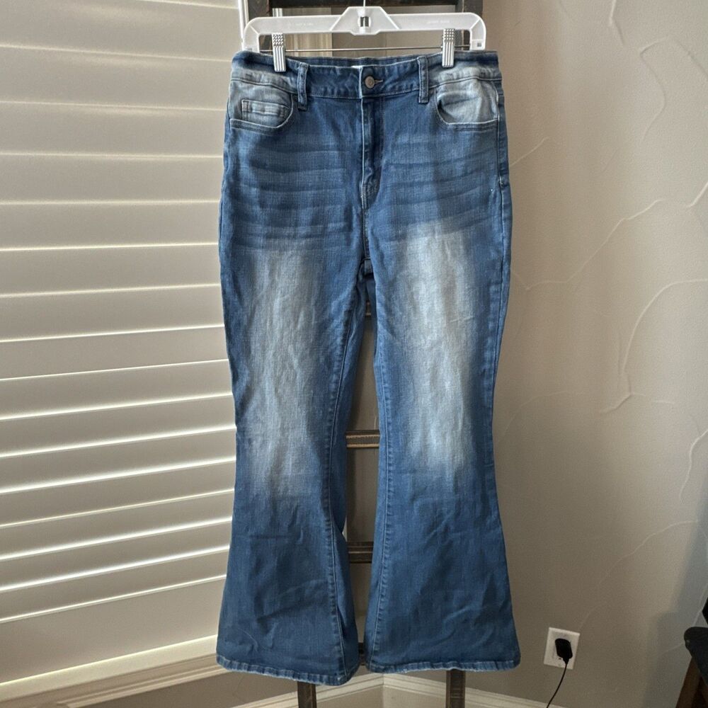 Zenana Stretch Denim Open Flare Jeans Raw Fray Hem & Waist Size 31 Flare Bottoms